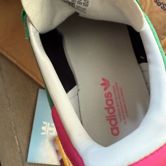 Adidas Green and White Suede Sneakers - Picture 4 of 5